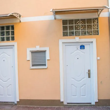 Apartment Studio Teo - Near Everywhere You Want To Be Subotica