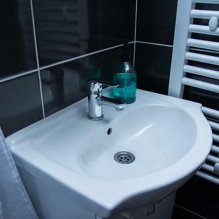 Studio Teo - Near Everywhere You Want To Be Apartment *